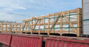 巴中 芝麻白花岗岩地铺石出口专车-泰国游