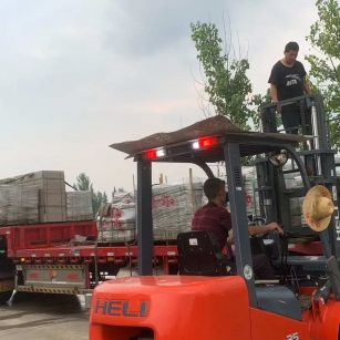 巴中 黄金麻冰裂纹，地铺石装车