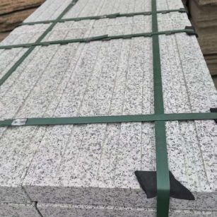 巴中 白麻花岗岩直行盲道石，盲条，地铺石