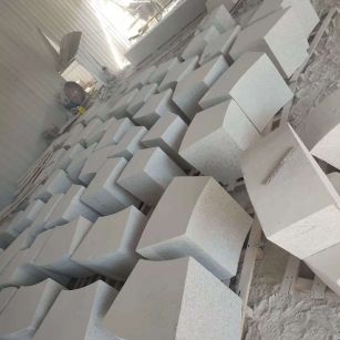 巴中 白麻花岗岩异形坐凳