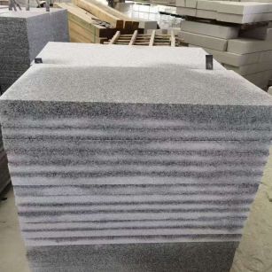 巴中 芝麻白5公分火烧地铺成品，900*400，规格可定制