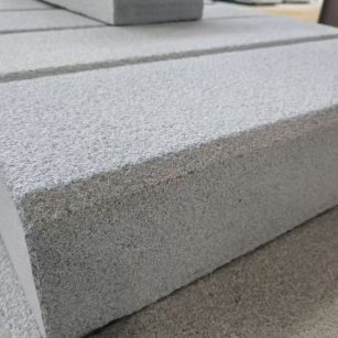 巴中 芝麻灰荔枝面路沿石