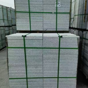 巴中 芝麻白火烧，园林广场市政工程地铺石，1.8~5.0厚均有现货