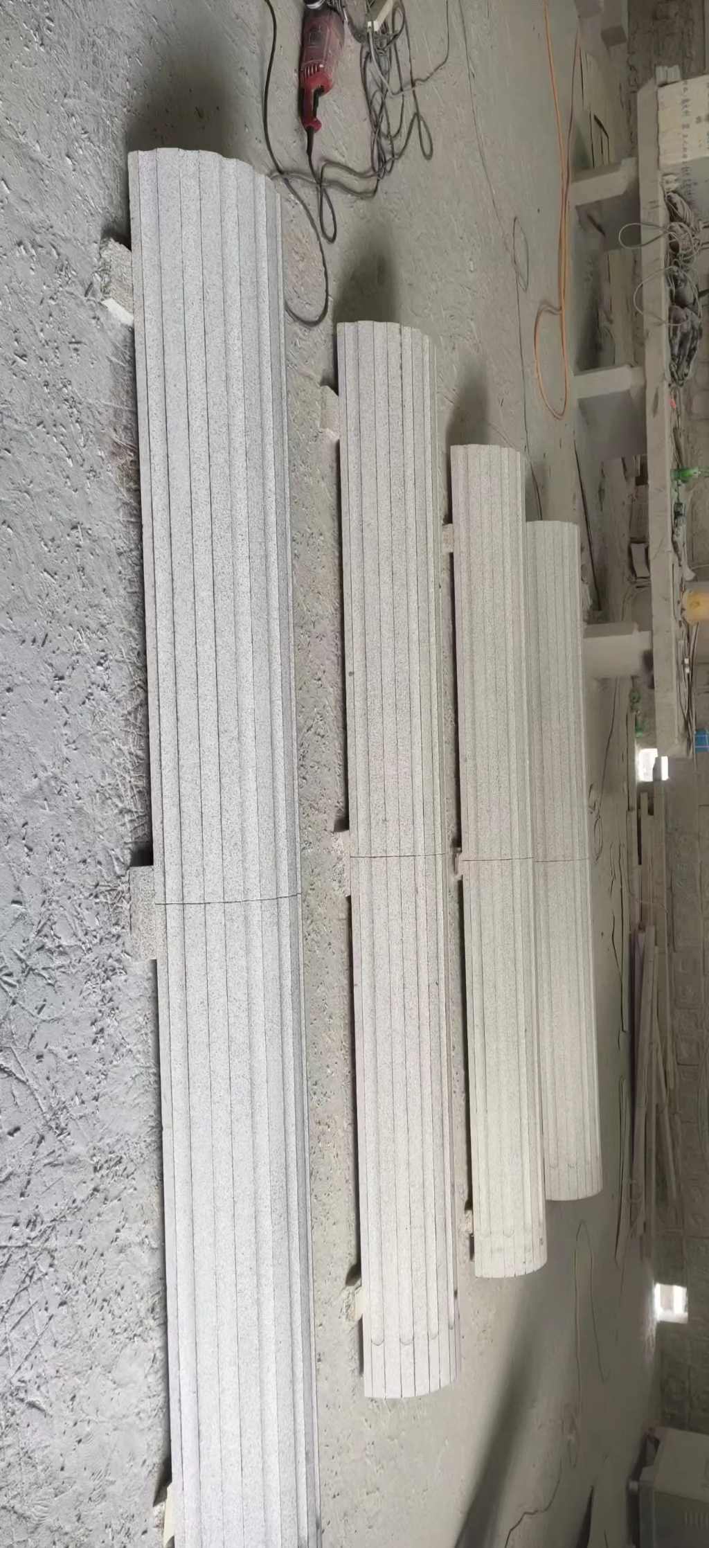 巴中 花岗岩厂家带你看白麻花岗岩门楼大柱柱皮