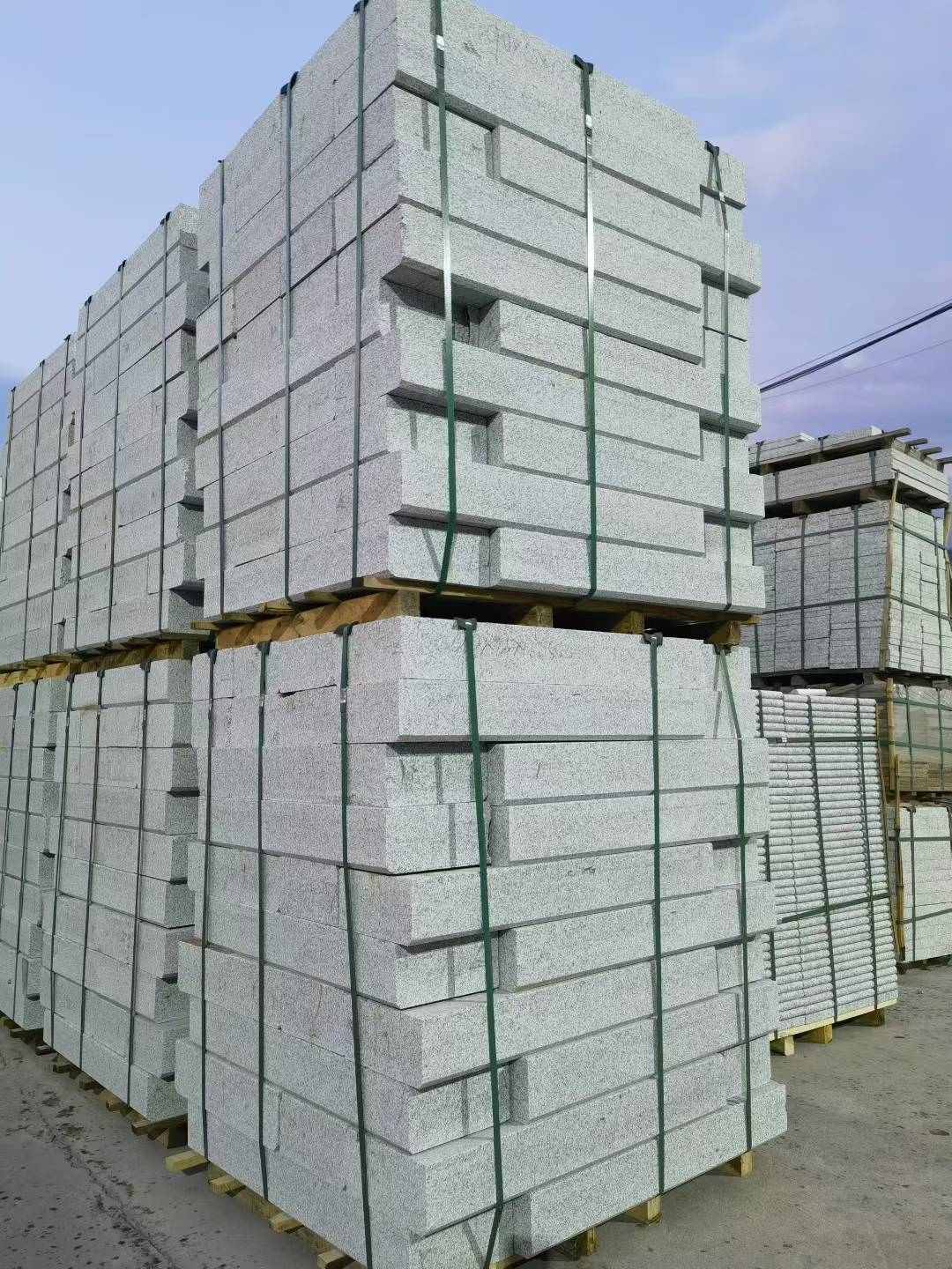 巴中 芝麻白花岗岩路沿石，路缘石，路肩石，道牙，立缘石，马路牙子，街沿石，侧石等