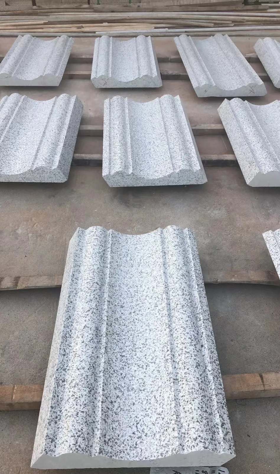 巴中 白麻花岗岩光面别墅线条