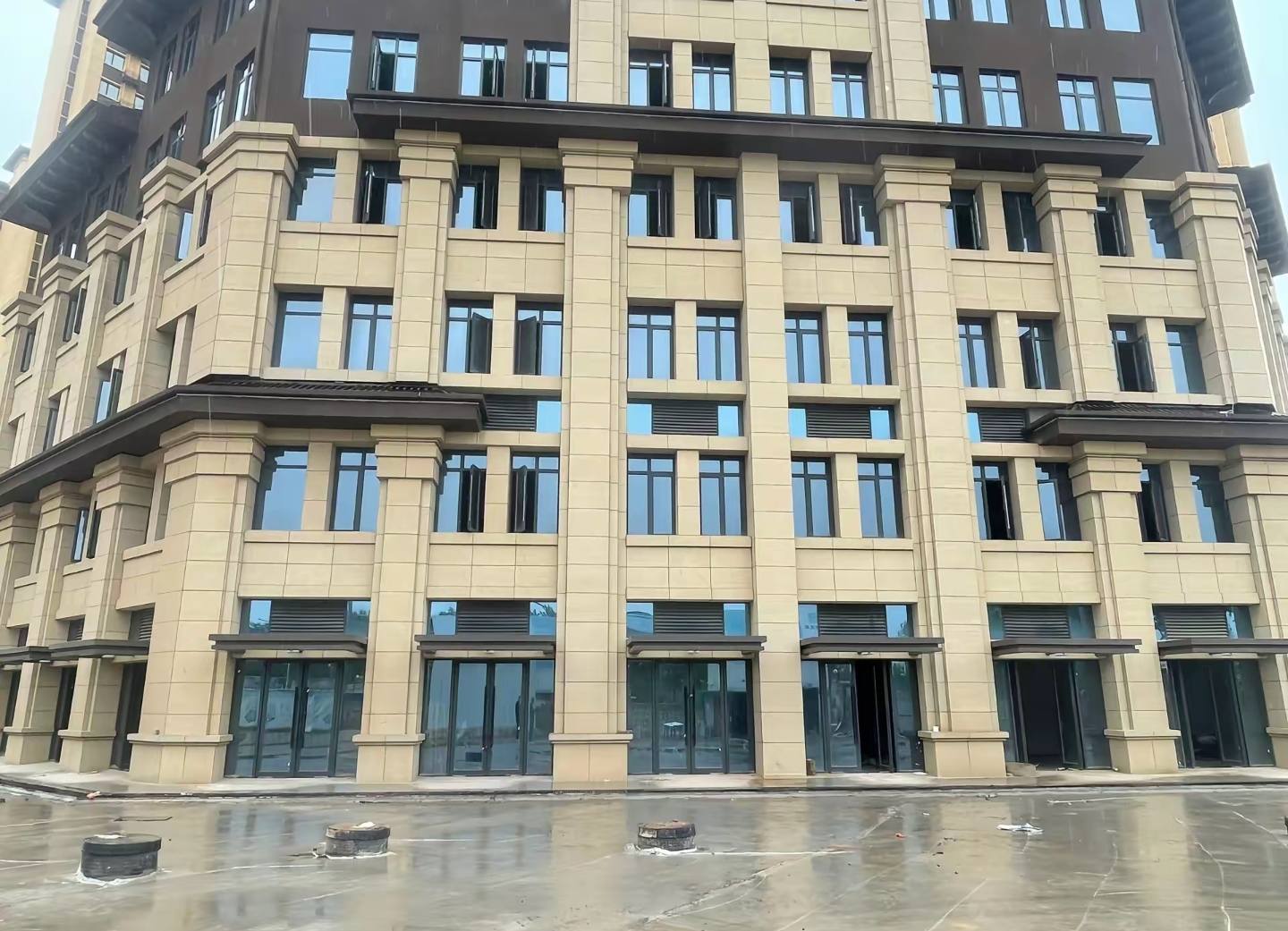 巴中 黄金麻花岗岩荔枝面小区外墙干挂