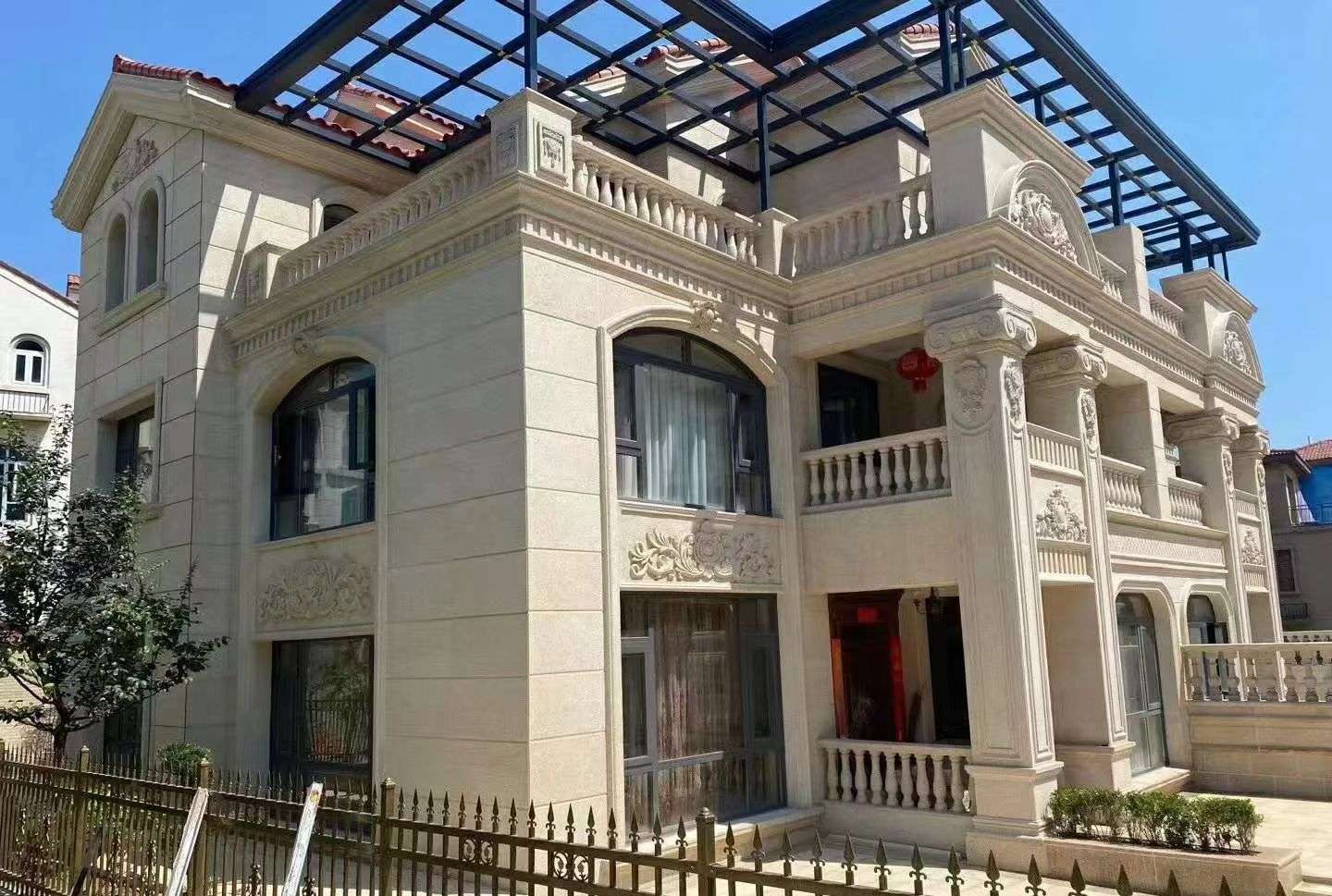 巴中 黄金麻花岗岩荔枝面别墅外墙干挂