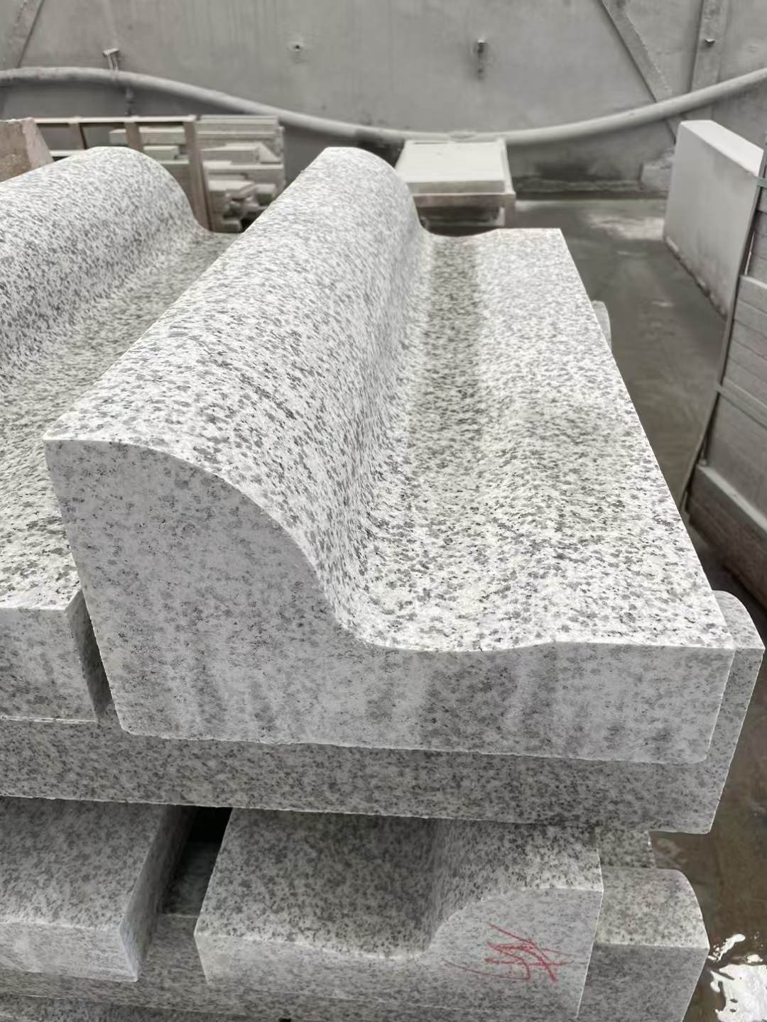 巴中 白麻花岗岩S型路沿石，路侧石，马路牙子等