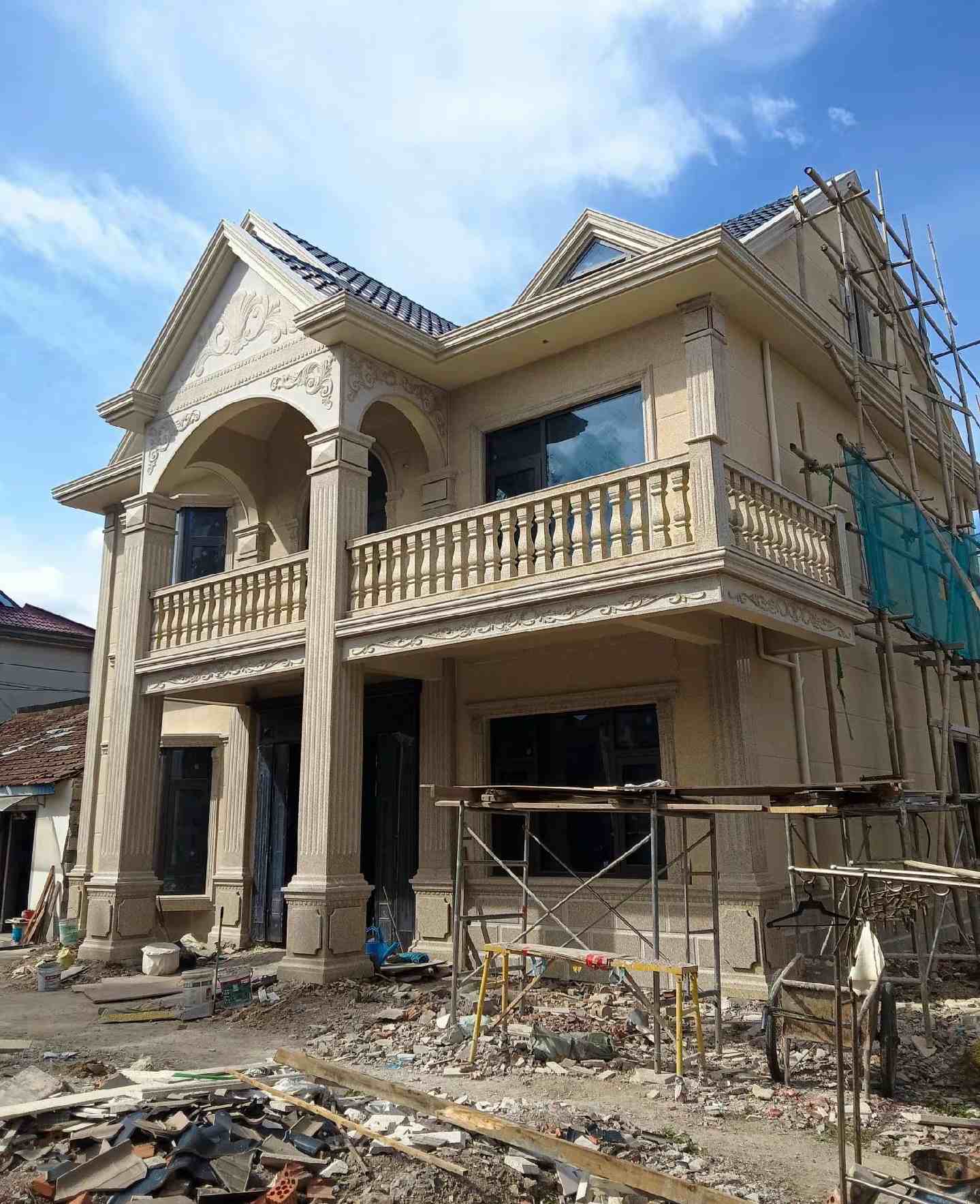 巴中 黄金麻花岗岩石材私人别墅雕花门楼柱阳台栏杆