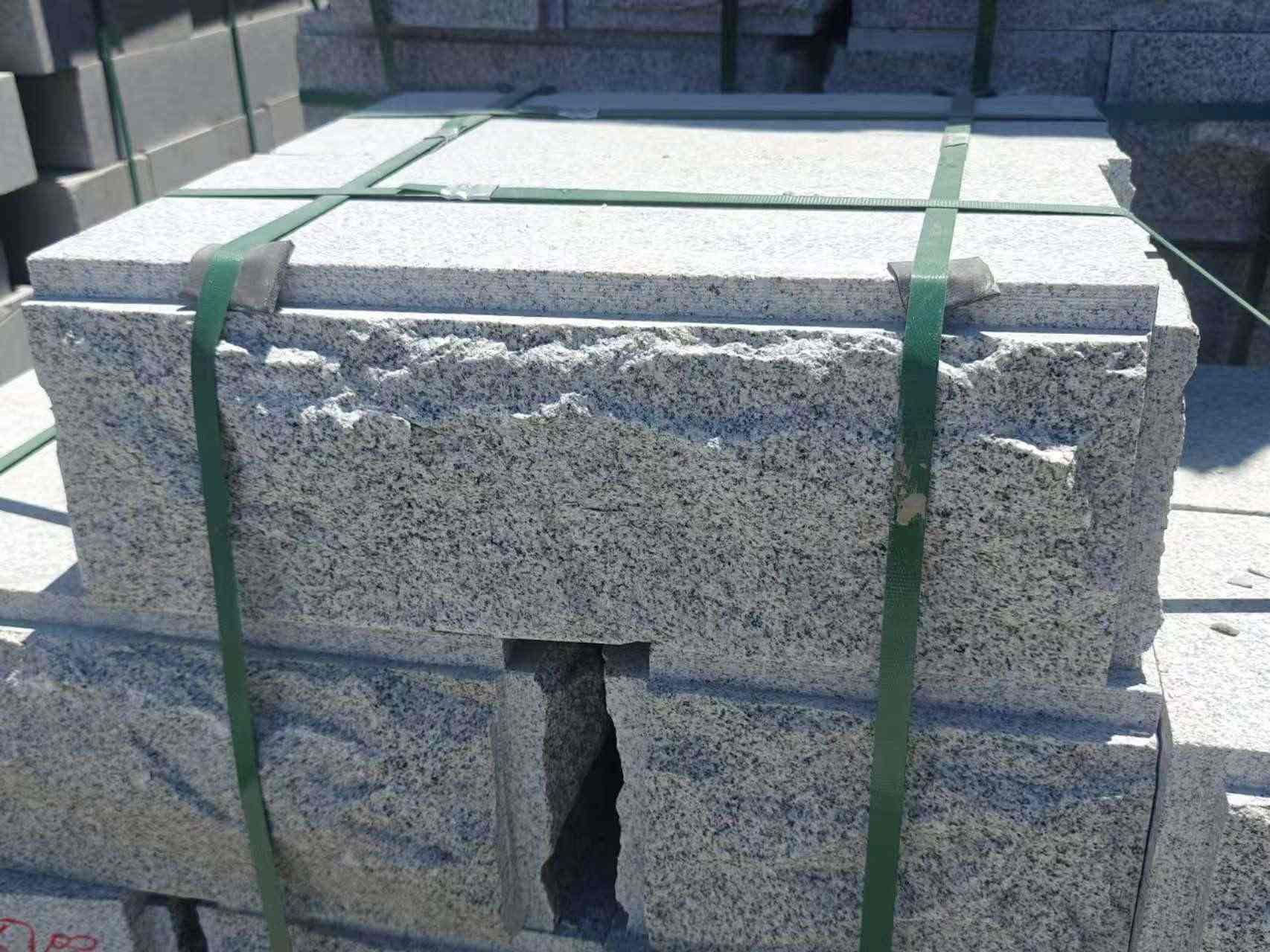 巴中 芝麻白花岗岩自然面成品