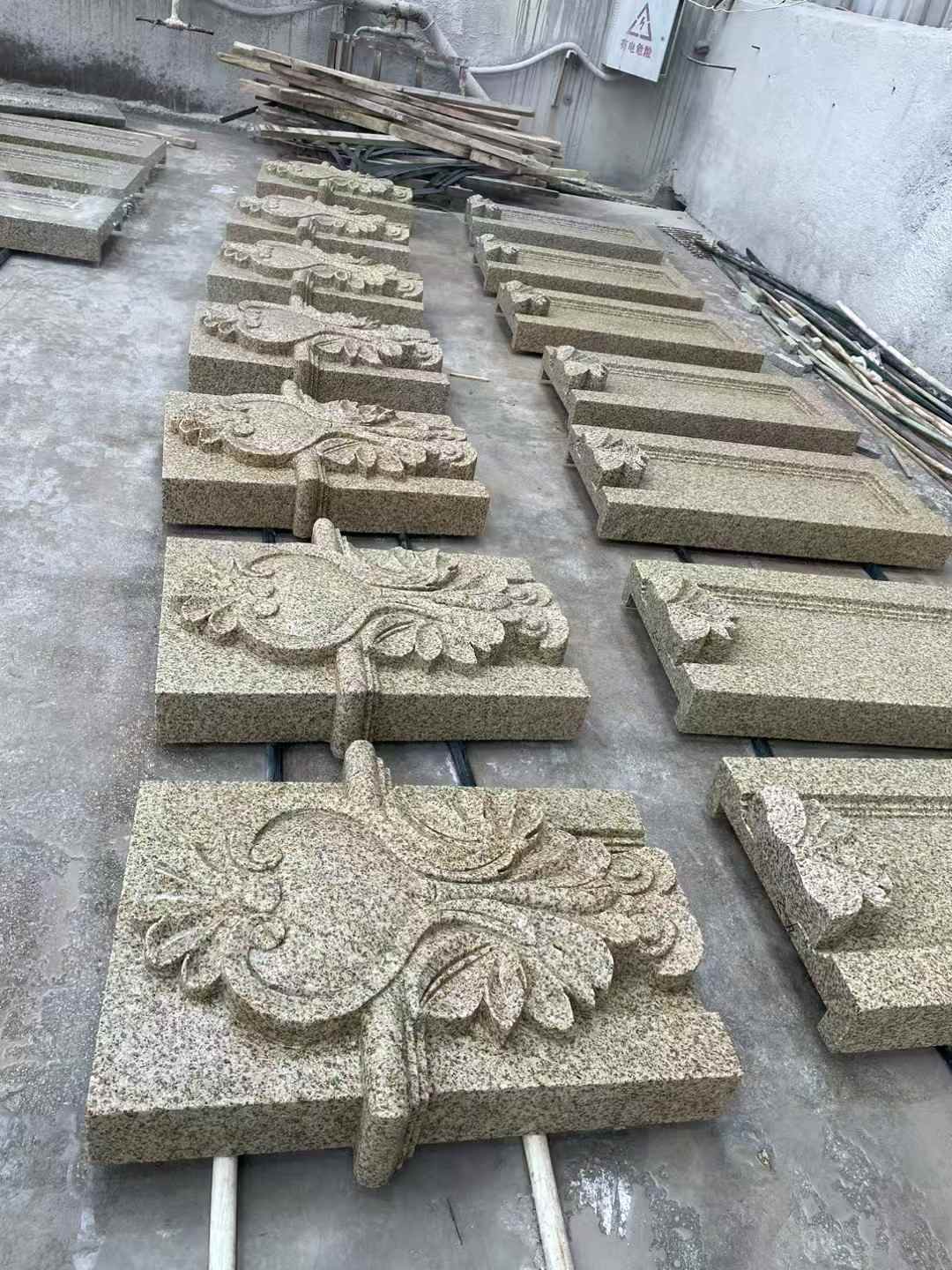 巴中 黄金麻花岗岩别墅外墙雕刻板