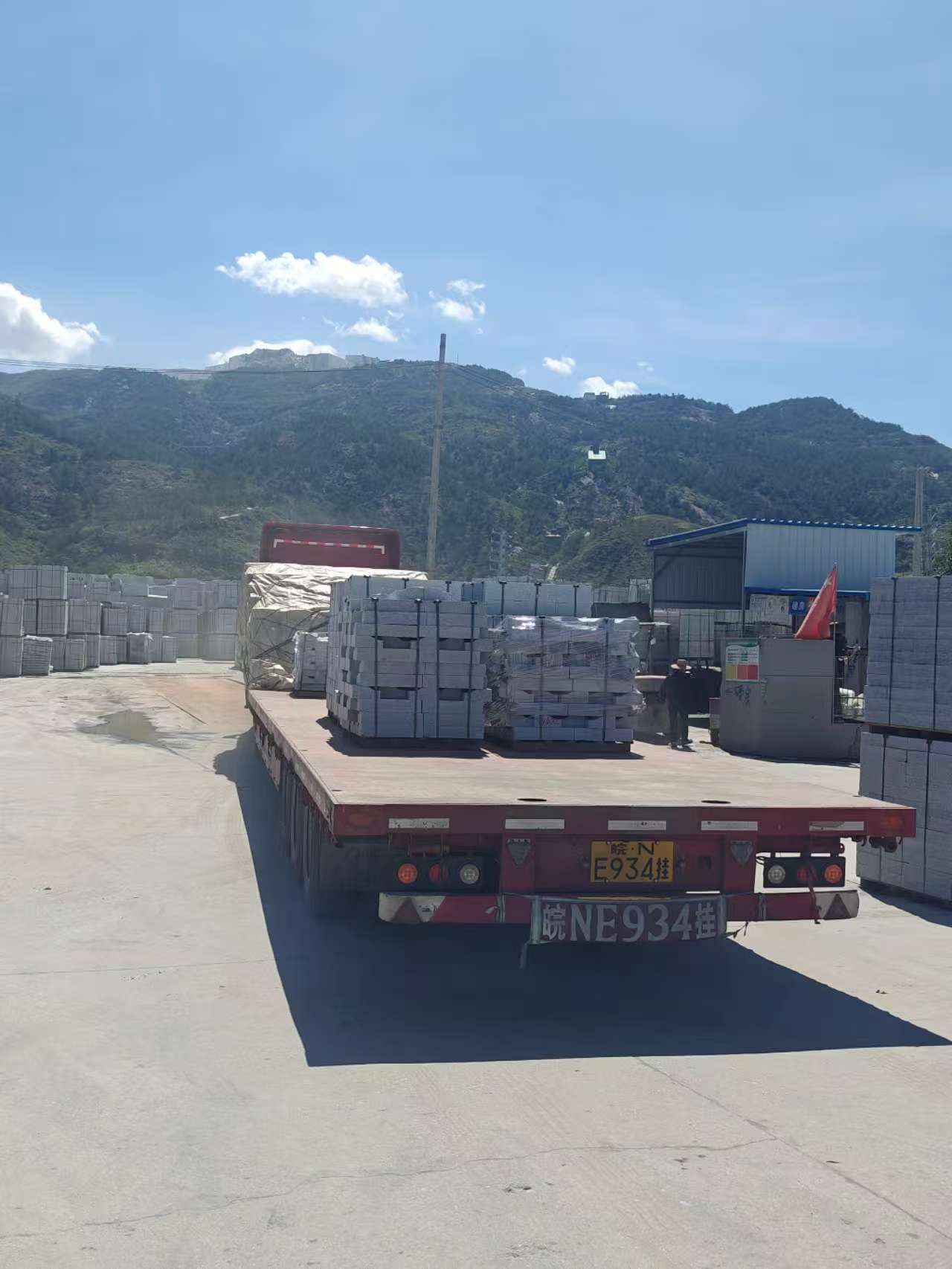 巴中 芝麻白仿形路沿石，直形路沿石