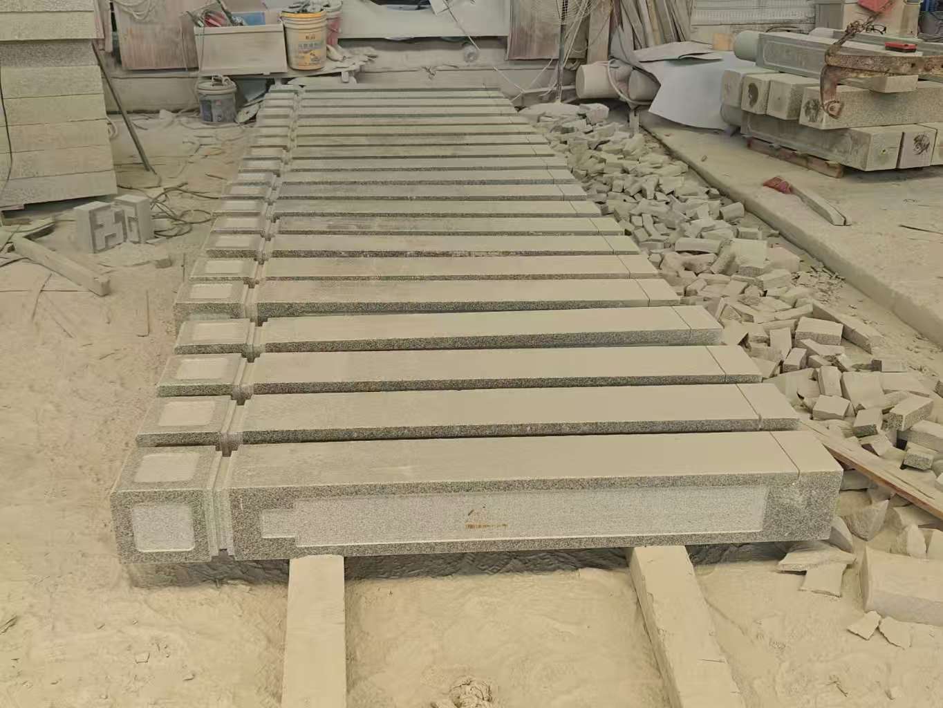 巴中 芝麻白异形加工雕刻-栏杆大柱，方柱