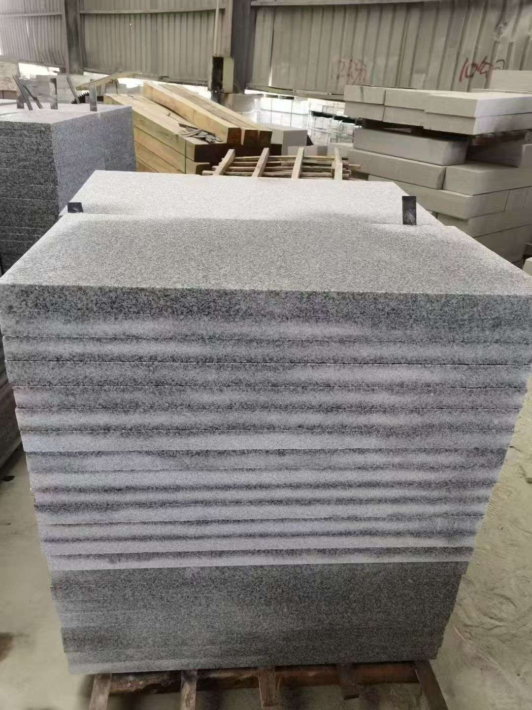 巴中 芝麻白5公分火烧地铺成品，900*400，规格可定制