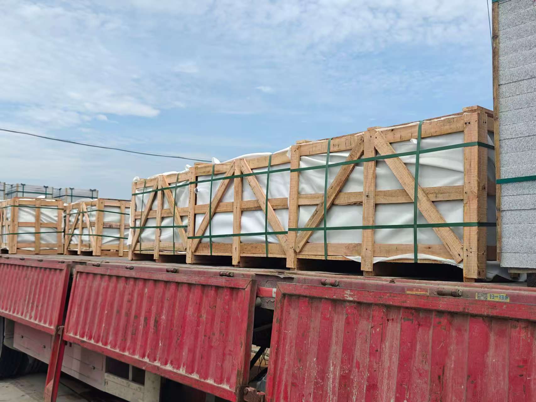 巴中 芝麻白花岗岩地铺石出口专车-泰国游